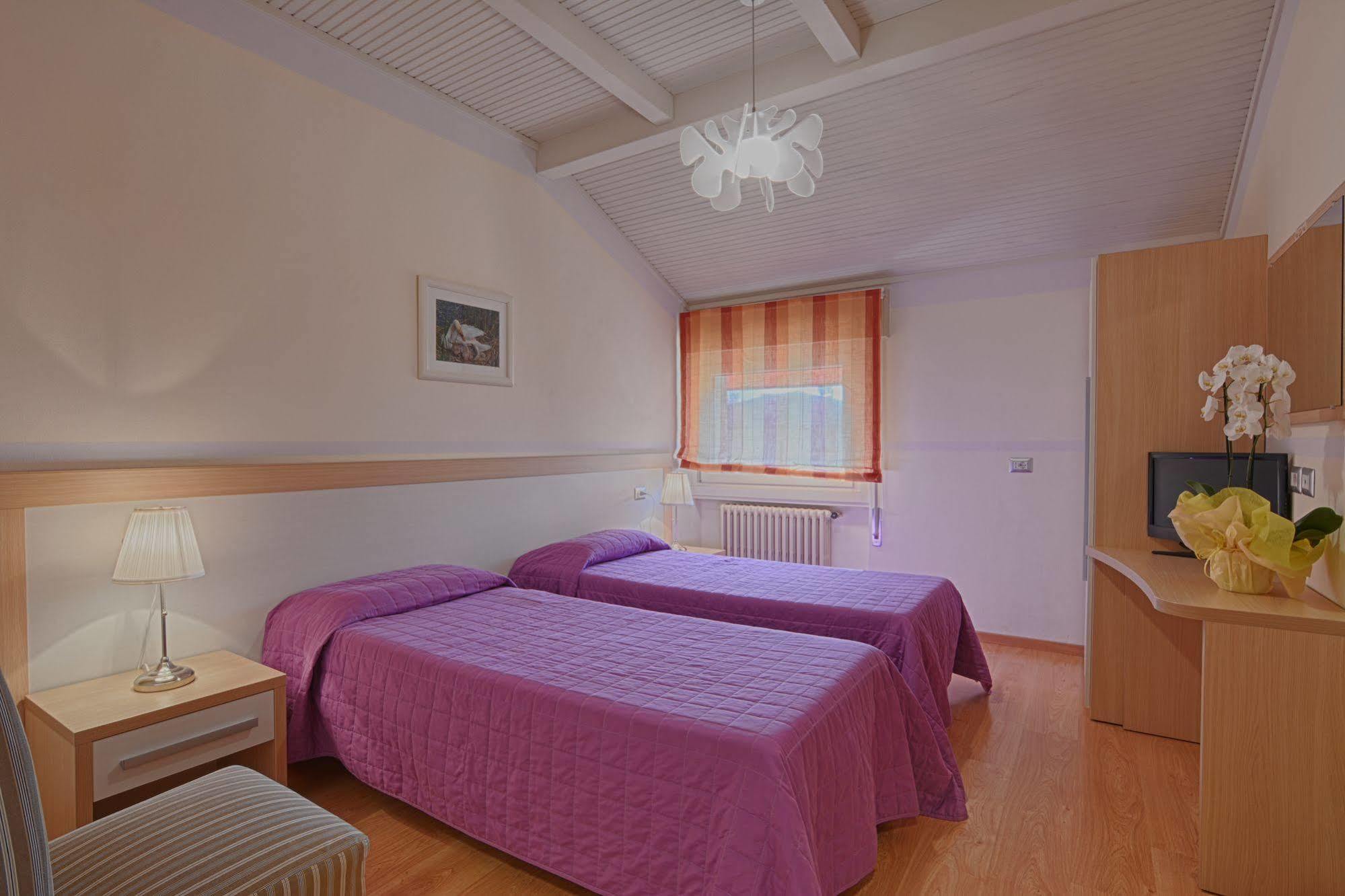 Hotel Europa - ソーリコ エクステリア 写真